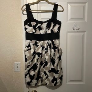 Beautiful Juniors Elegant Dress with side pockets